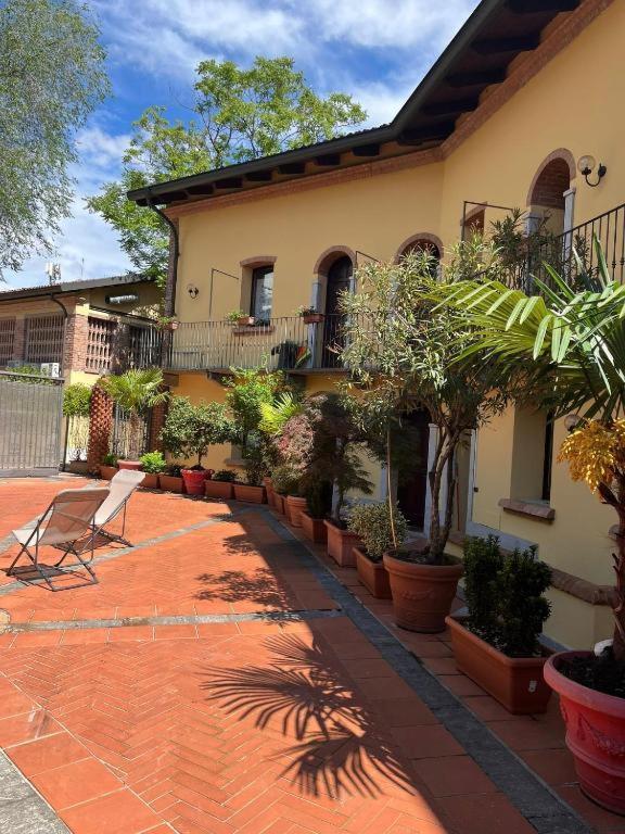 Monolocale Elvira Abbadesse Guest House Μιλάνο Εξωτερικό φωτογραφία